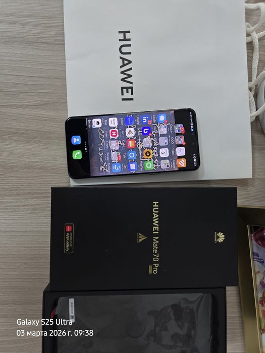Продам Huawei Mate 70 Pro 512 ГБ