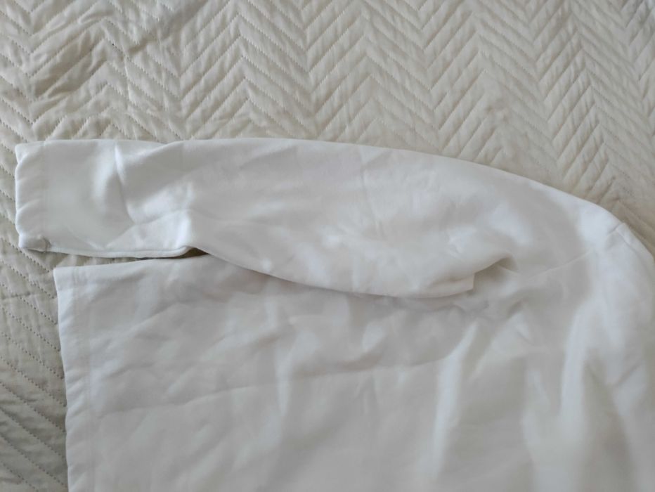 Бяла мъжка блуза