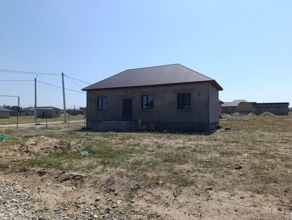 Үй сатылады Айша бибі ауылы.