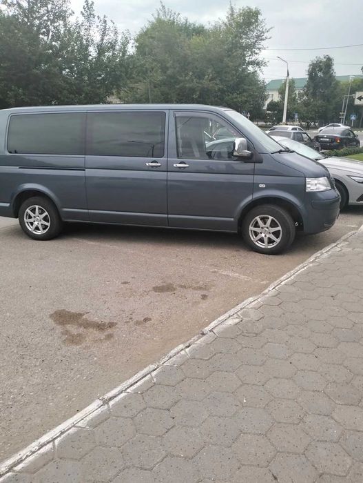Volkswagen Caravella T5