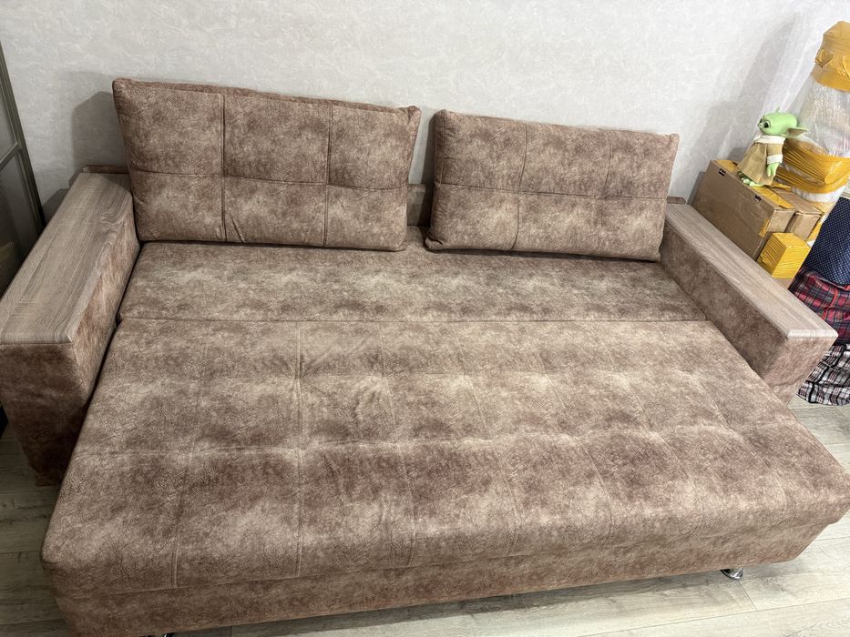 Мебель диван в очень хорошем состоянии