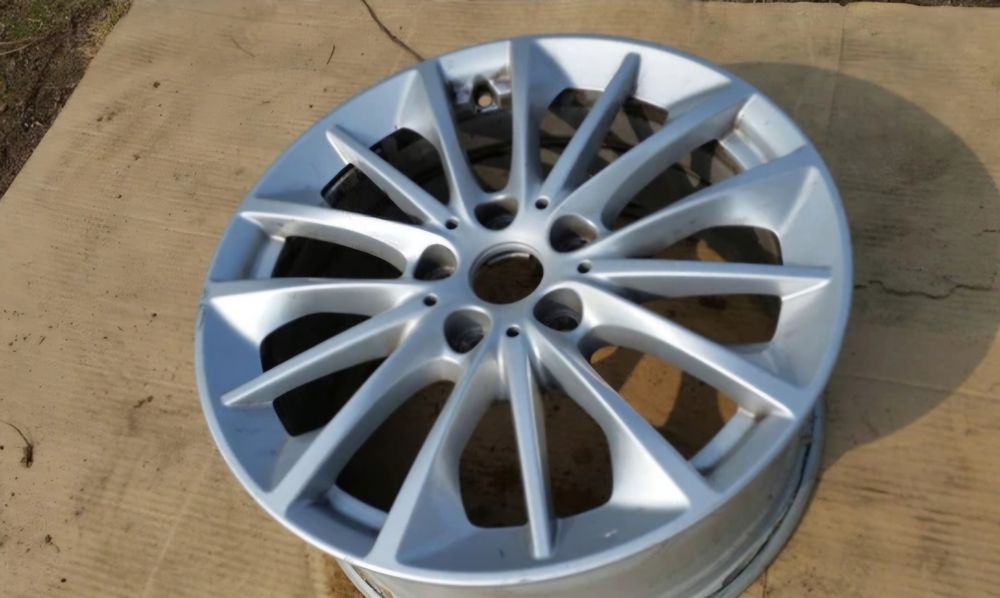 o janta 17 originala bmw seria 1 f40 f20 / 2 f45 f21 style 546 7,5j