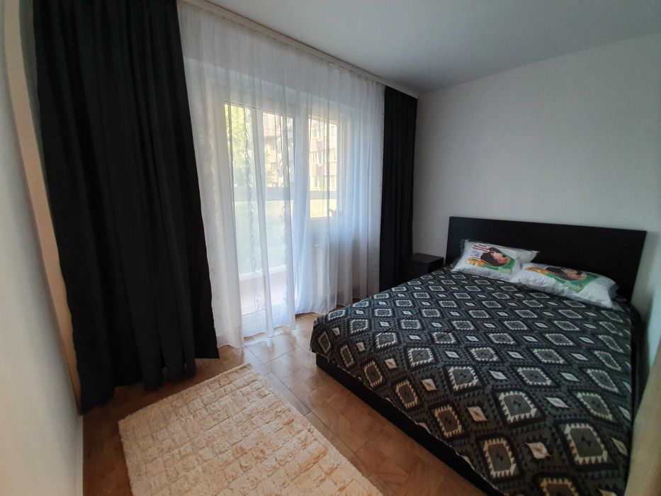 Apartament de inchiriat, Piata Victoriei