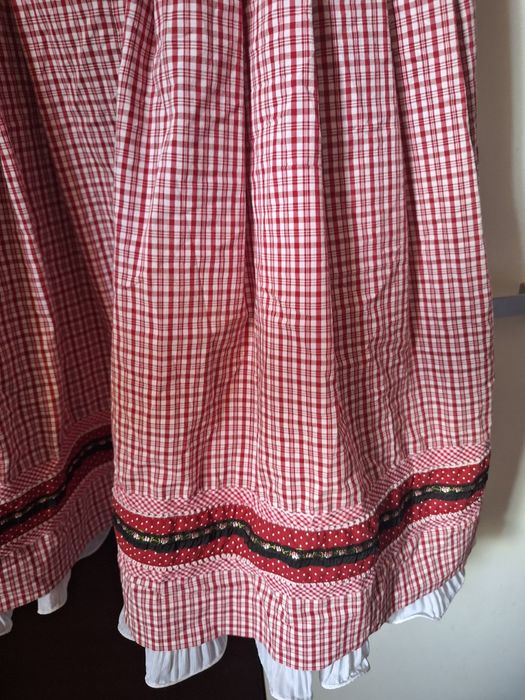 Drindl -rosu &alb - Rochie Oktoberfest