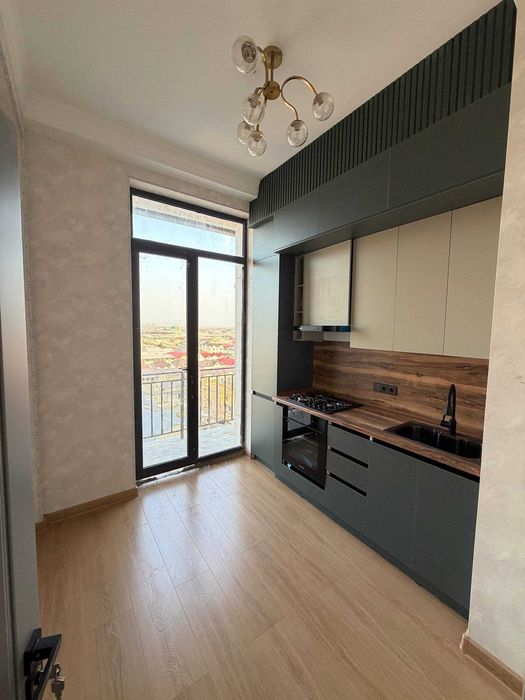 SERGELI Moshina bozorda Kvartira.2 xona 53+53 Terrasa narxi 79000 y.e