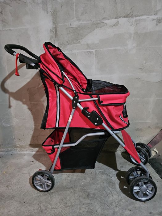 Carucior catei ca nou