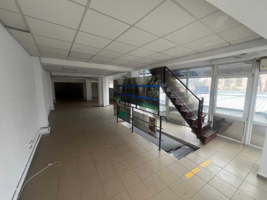 spatiu comercial 300mp GHEORGHE CHITU