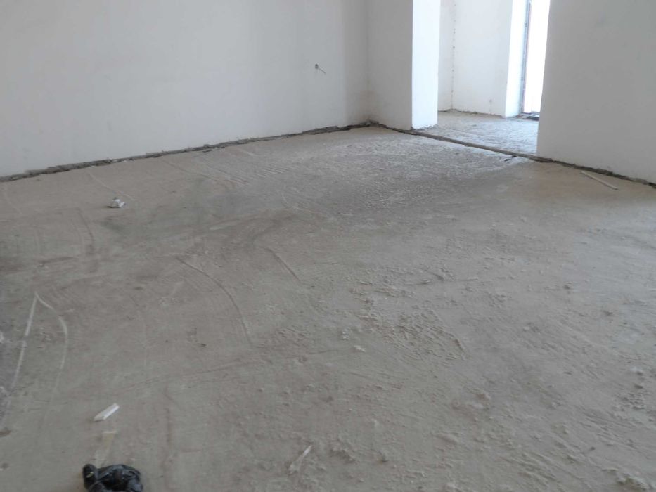 Xizmat ko`rsatish binosi, uyning birinchi qavatida (5-sonli do`kon)