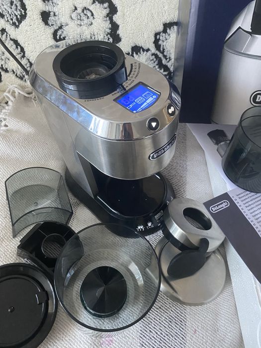Delonghi КОФЕМОЛКА KG 521.M