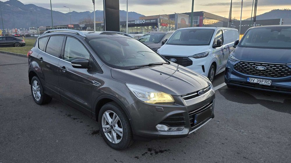 Ford Kuga Titanium 2.0 D 4x4 automata / TVA deductibil