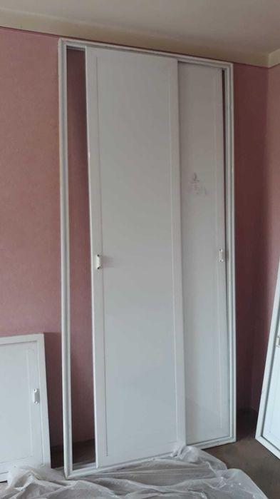 Rama cu usi culisante PVC