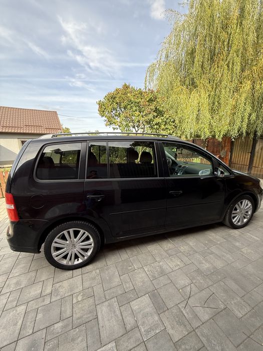 Volkswagen Touran 1.9 TDI 105 CP – 2008 – Navi – Pilot automat