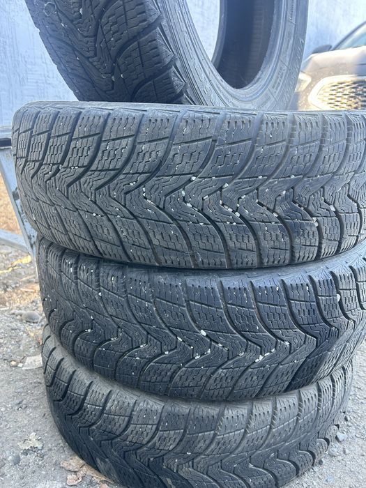 Продаються зимная резина