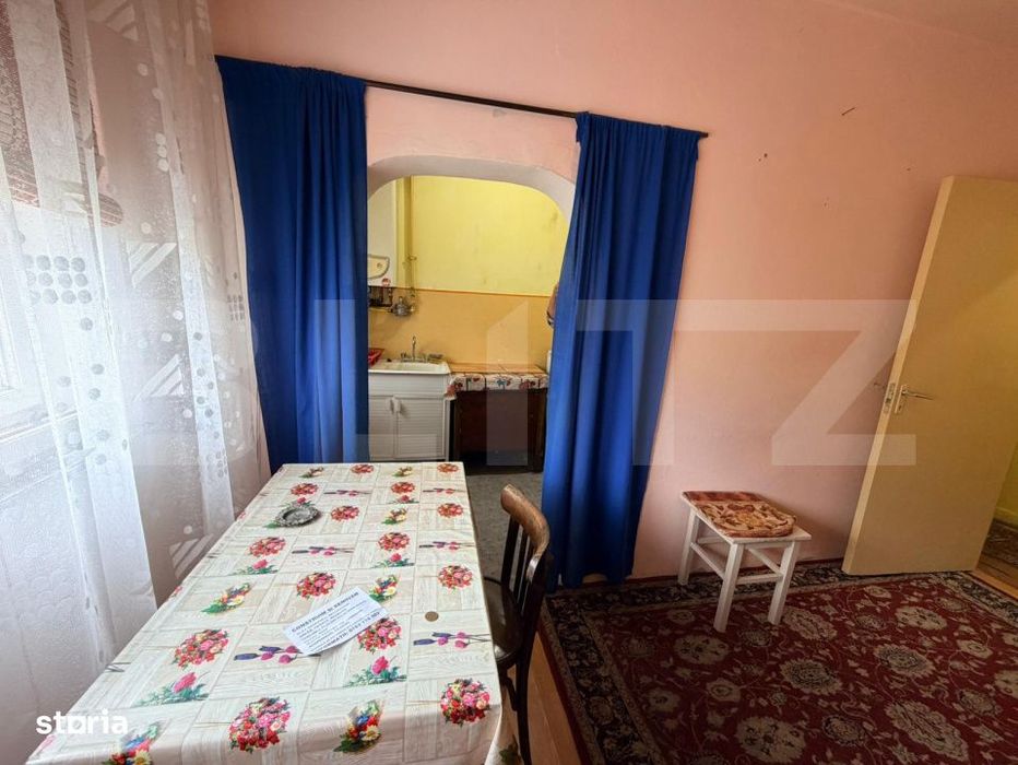 Apartament cu 3 camere, 47mp, etaj intermediar, Cugir