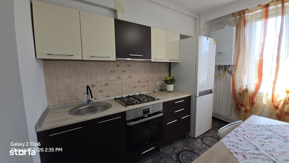 Vand apartament 2 camere decomandat in Deva, zona 22 Decembrie,