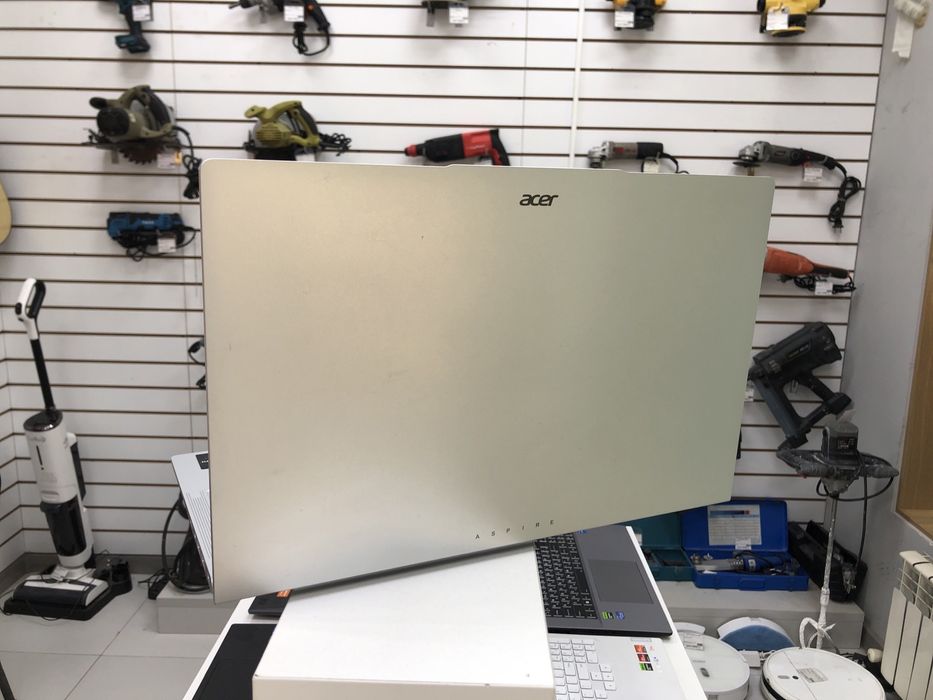 Acer Aspire lite 15 (p25)