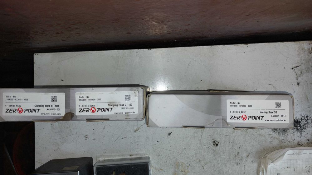 Нишкова ерозия FANUC-2бр., оборудване и приспособления за тях