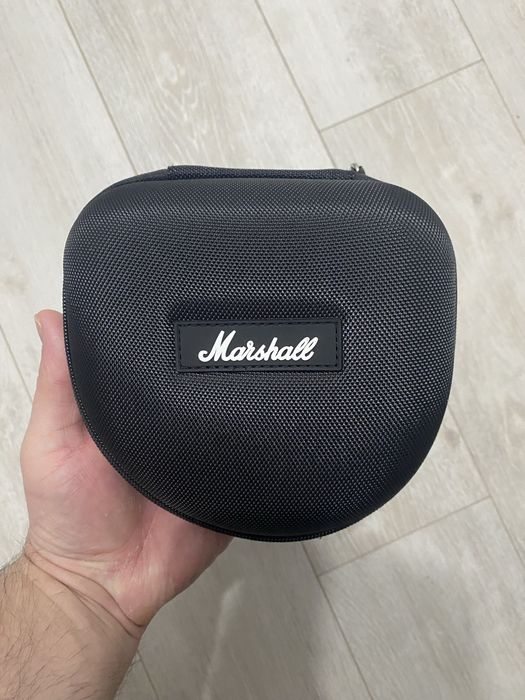 Продам наушники Marshall