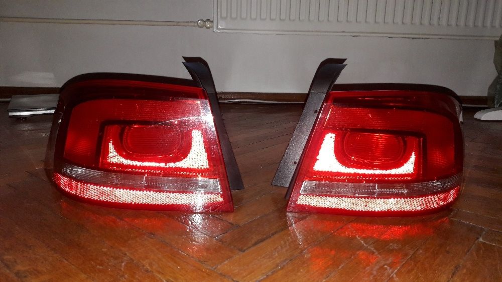 Vand Stopuri Lampi Triple VW Passat B7 Berlina - Originale - Impecabil