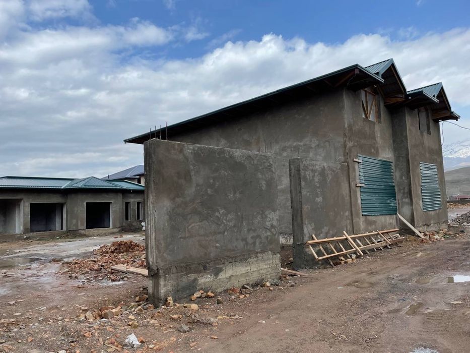 Дача 6 Сотик Янги Чорвоқ