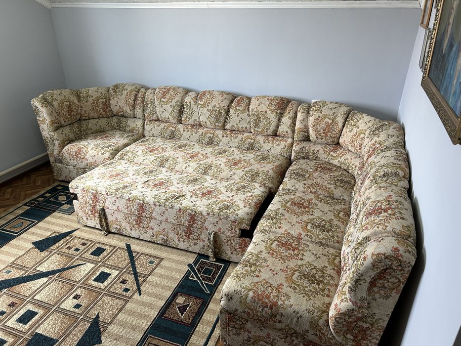 Продаётся угловой диван (торг)