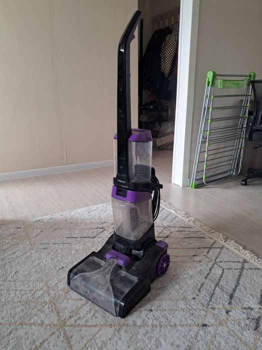 Продам пылесос .