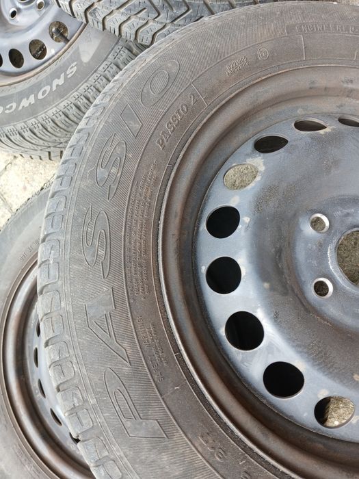 Caucicuri genți auto