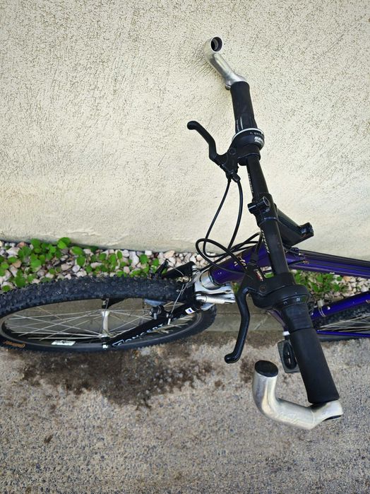 Bicicleta mtb mountain bike cu suspensie