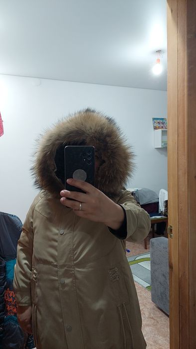 Продам парку. В хорошем состоянии