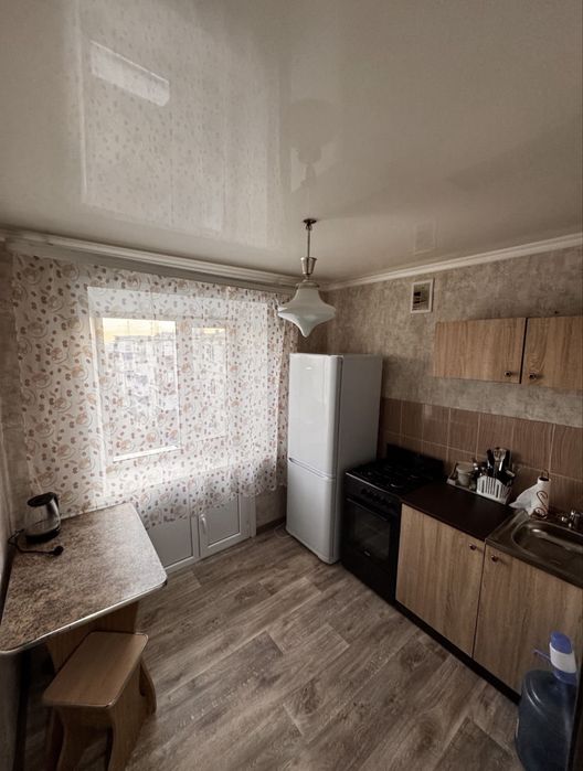 Продам 1 -ю квартиру 10 мкр