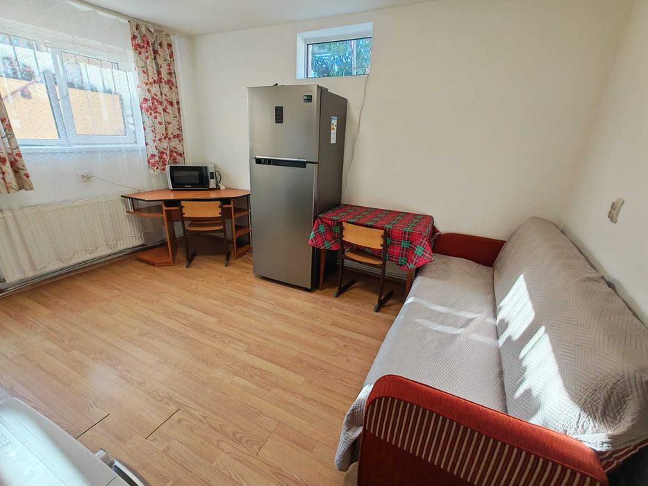 Inchiriez apartament 2 camere