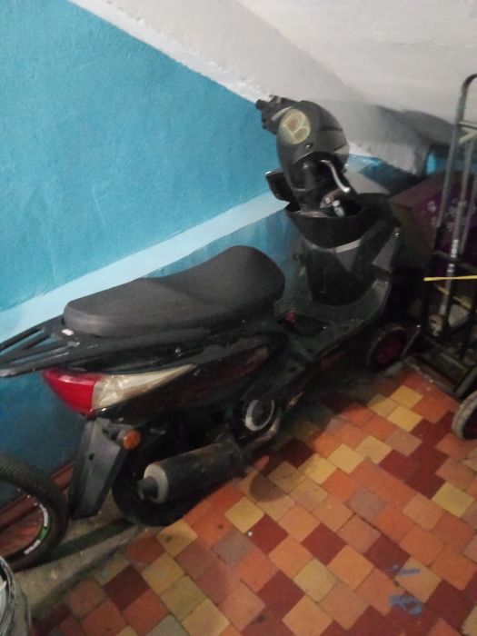 Продам мопед все вопросы по телефону