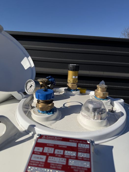 Bazine gpl propan gaz / Rezervoare / Butelii Butan 1000 1750 3000