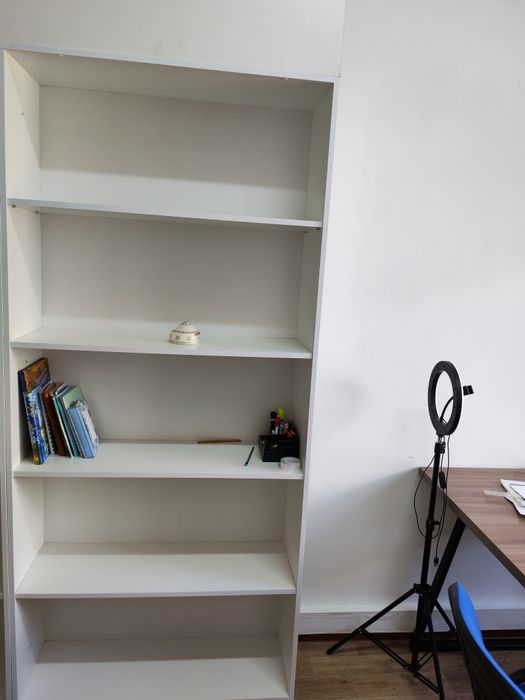 Шкаф с полками для гардероба