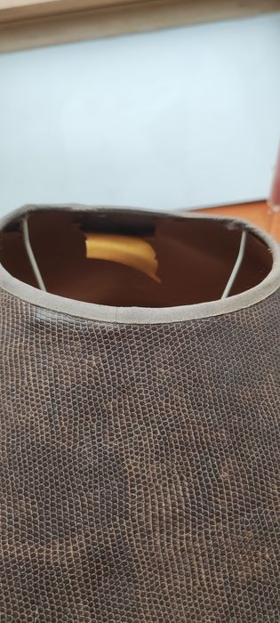 Ретро лампа с подставка от камък