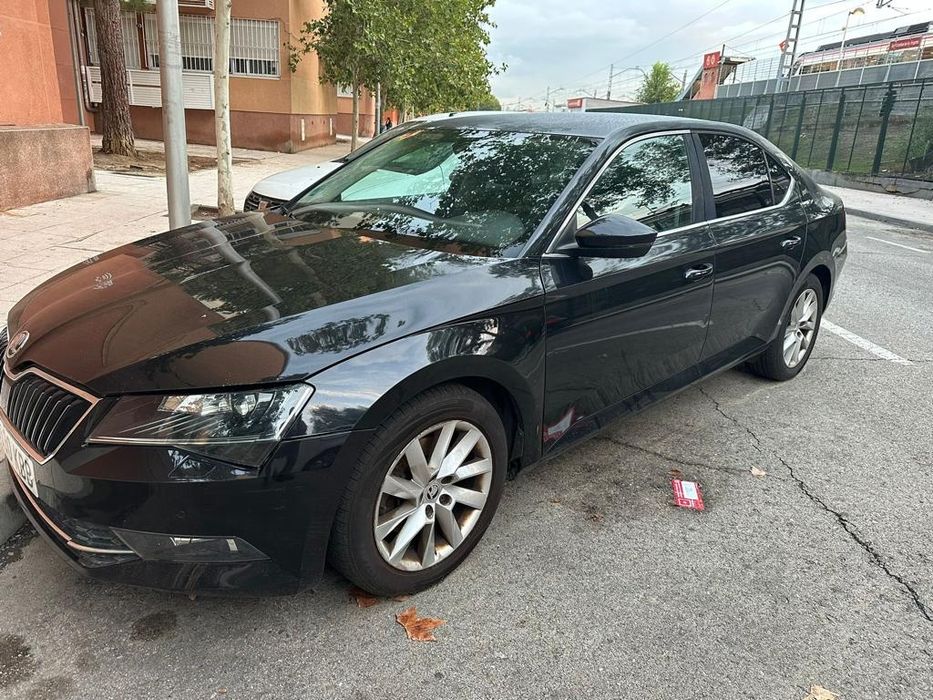 SKODA Superb 2019 — imagine 2