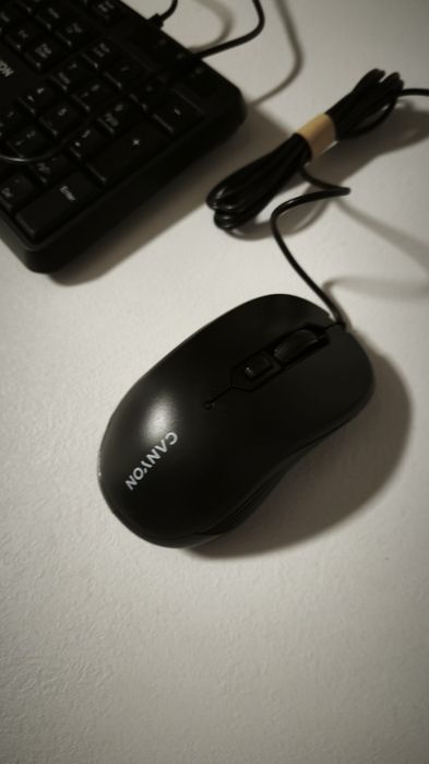 Клавиатура и мишка Canyon