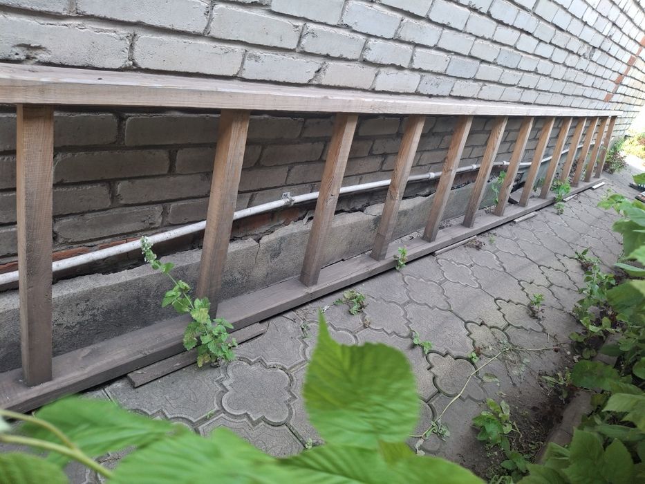 Продам лестницу, 5 м . 15т. Торг уместен