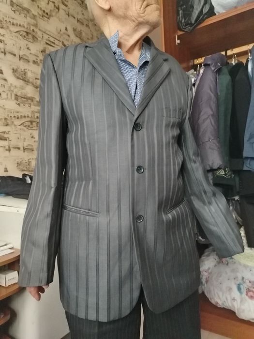 Продам костюм мужской