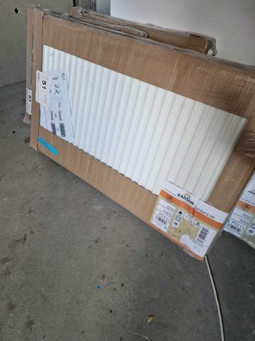 Radiatoare,calorifere,set robineti termostatati,termostat ambient