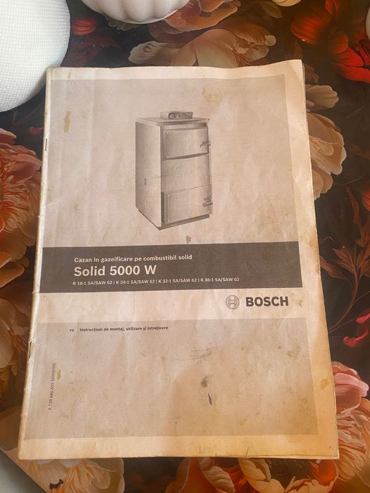 Vând centrală pe lemne Bosch stare de funcționare perfectă
