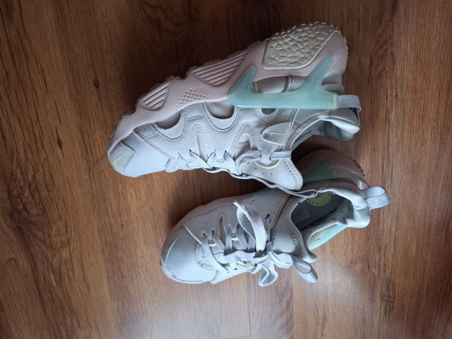 Nike air Huarache дамски маратонки 40 номер.