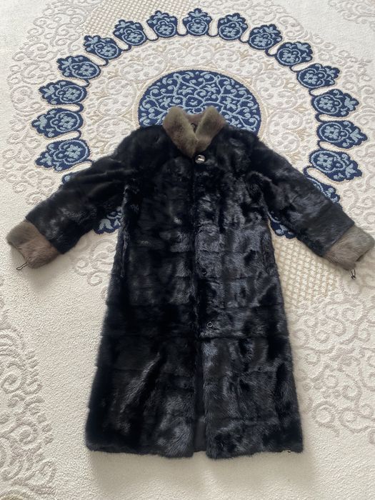 Продам норковую шубу