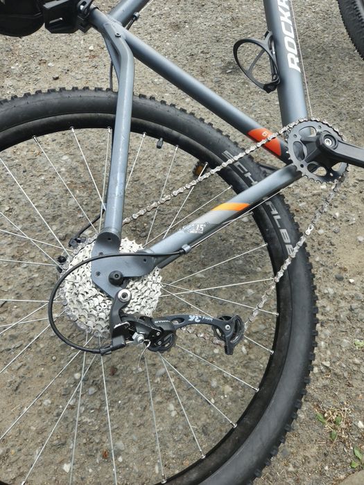 Rockrider ST120.