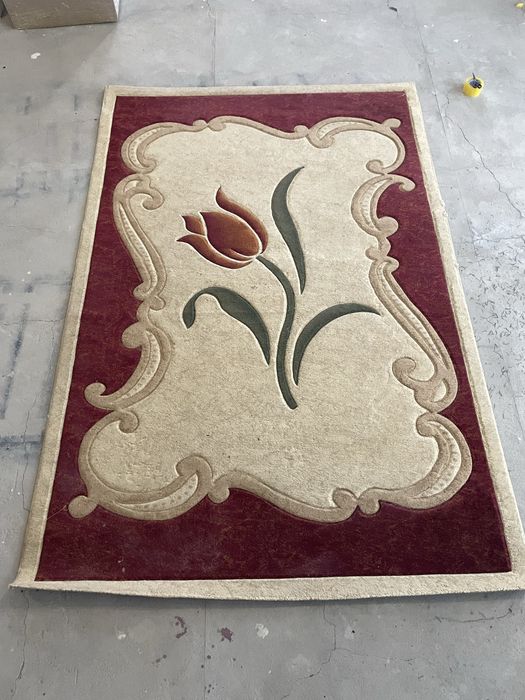 Продается ковер.