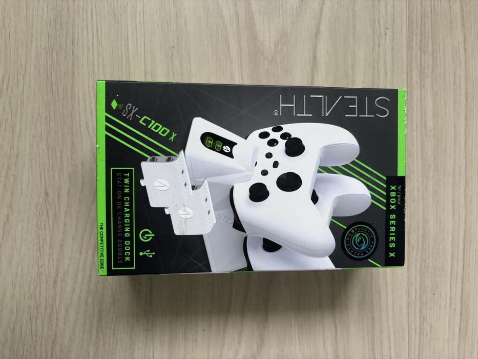 Dock incarcare maneta Xbox Series X si PS5