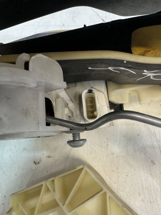 Broasca usa portiera stânga dreapta fata spate Mercedes E-Class w212