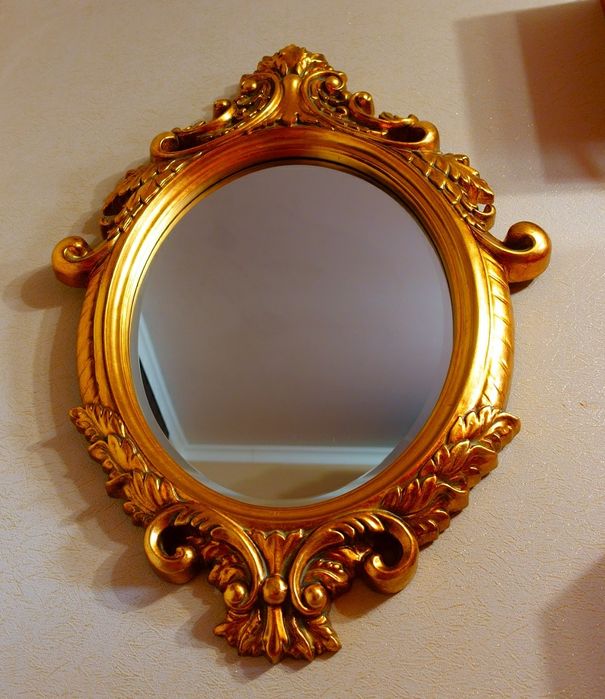 Зеркало в стиле барокко.