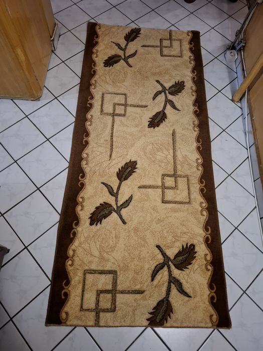 Продавам тип персийски пътеки