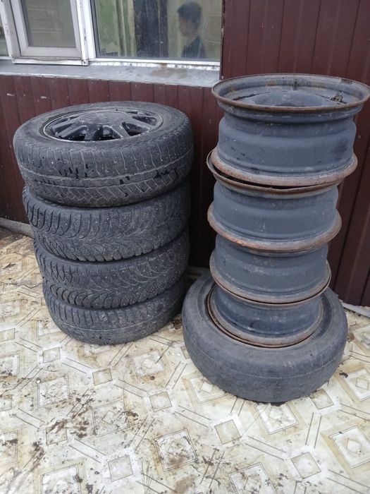 Шины на дисках .. 55К отдам